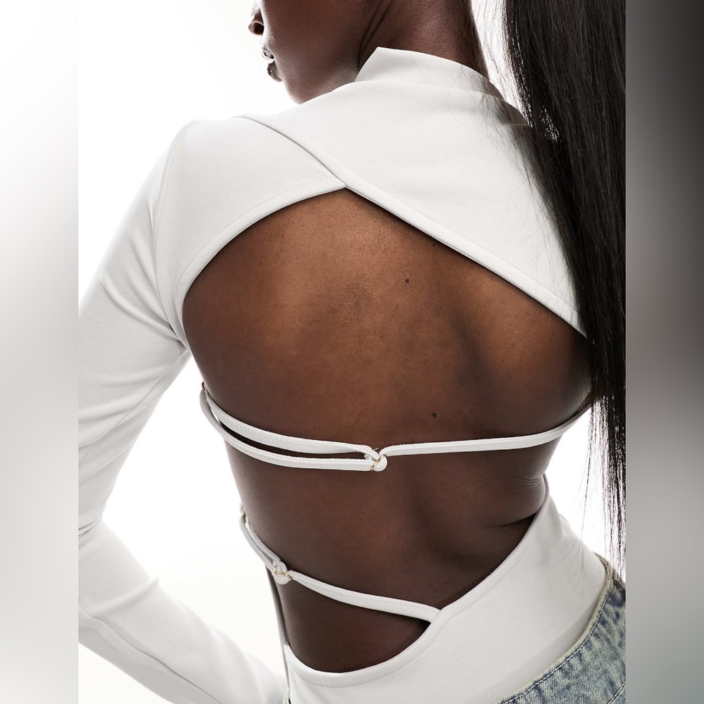 ASOS Open-Back Top Light Gray - Picture 3 of 7